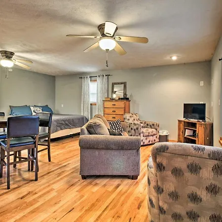 Stockton Lake Escape With Kitchen, Half Mile To Lake Exterior photo