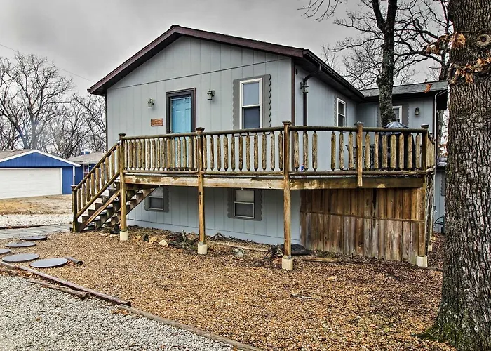 Stockton Lake Escape With Kitchen, Half Mile To Lake
