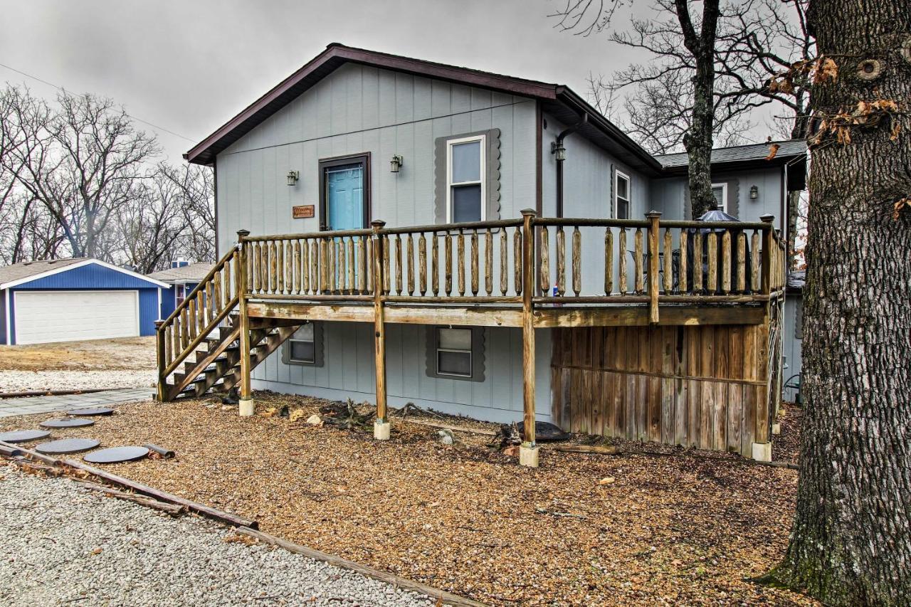 Apartment Escape With Kitchen, Half Mile To *