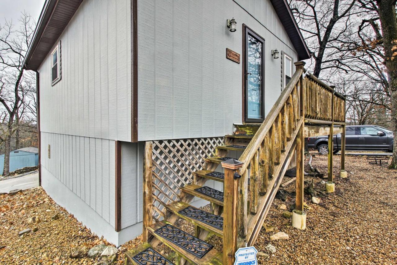 Escape With Kitchen, Half Mile To